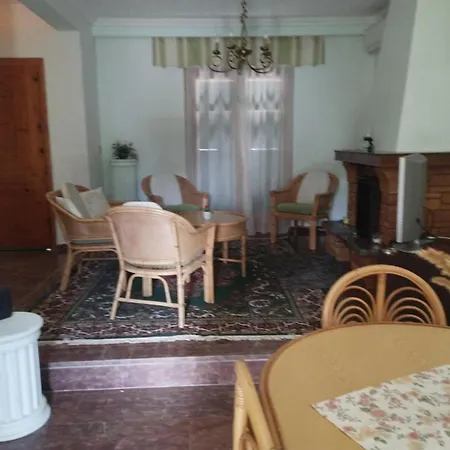 Nafsika Family House