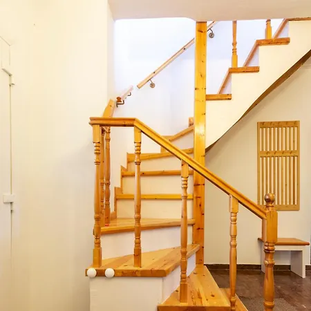 Nafsika Family House