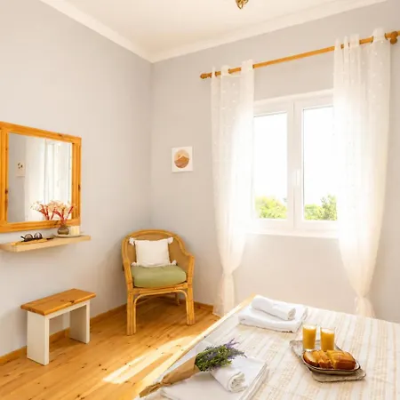 بيت للعطل Nafsika Family House - Sea View Getaway In Corfu