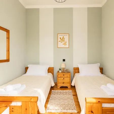 Nafsika Family House - Sea View Getaway In Corfu Kávos